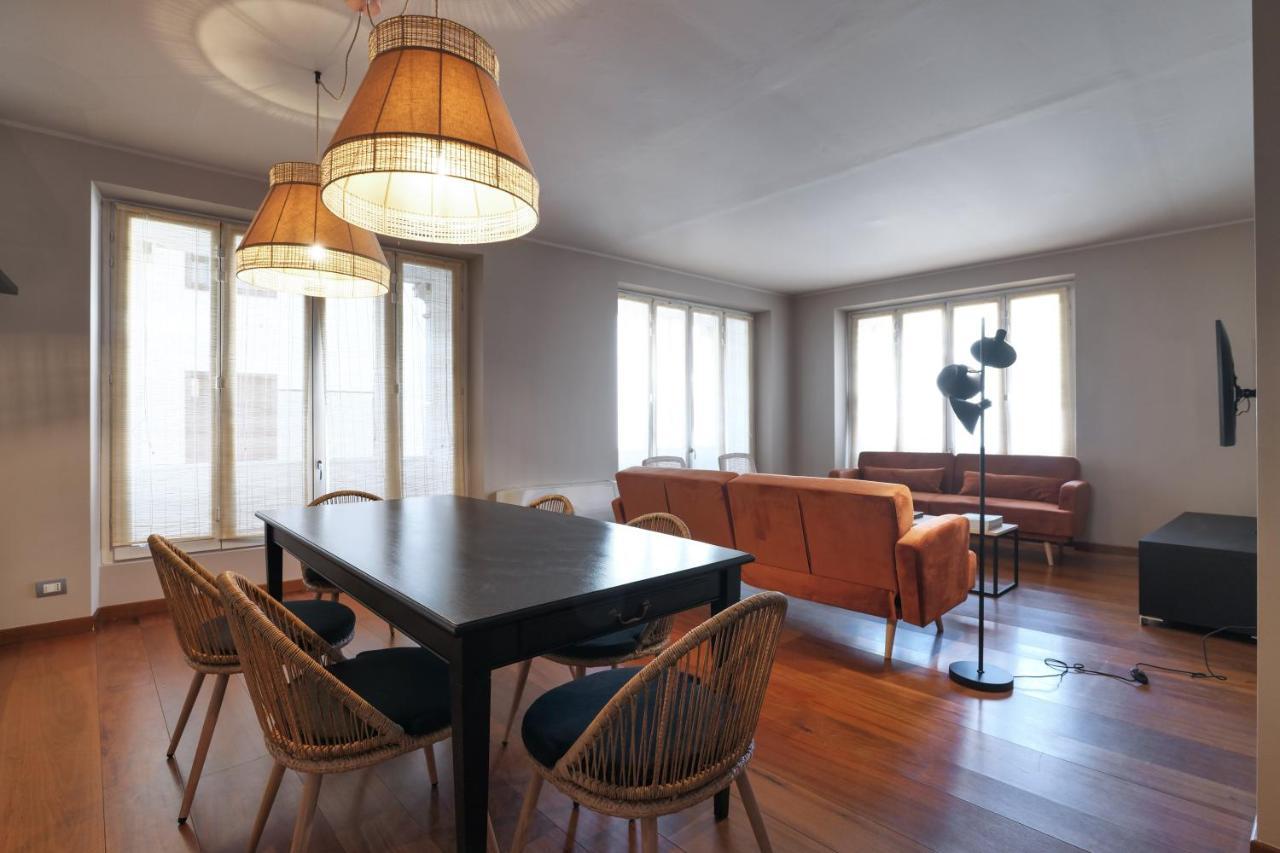 Castello Luxury Apartment - In The Heart Of Milano Esterno foto